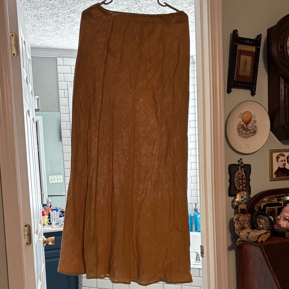 VRG GRL Size 10 Chic Tan Maxi Skirt for Women